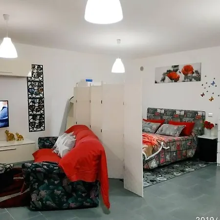 Loft Ad A 15 Metri Dal Mare Con Tutti I Confot Apartment