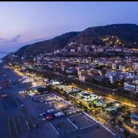 Loft Ad A 15 Metri Dal Mare Con Tutti I Confot *